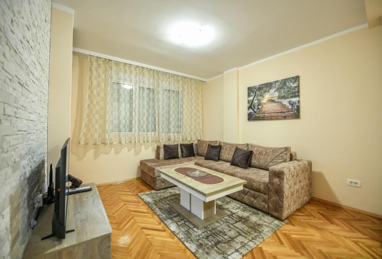 Apartman Centar 2 Podgorica Eksteriør billede